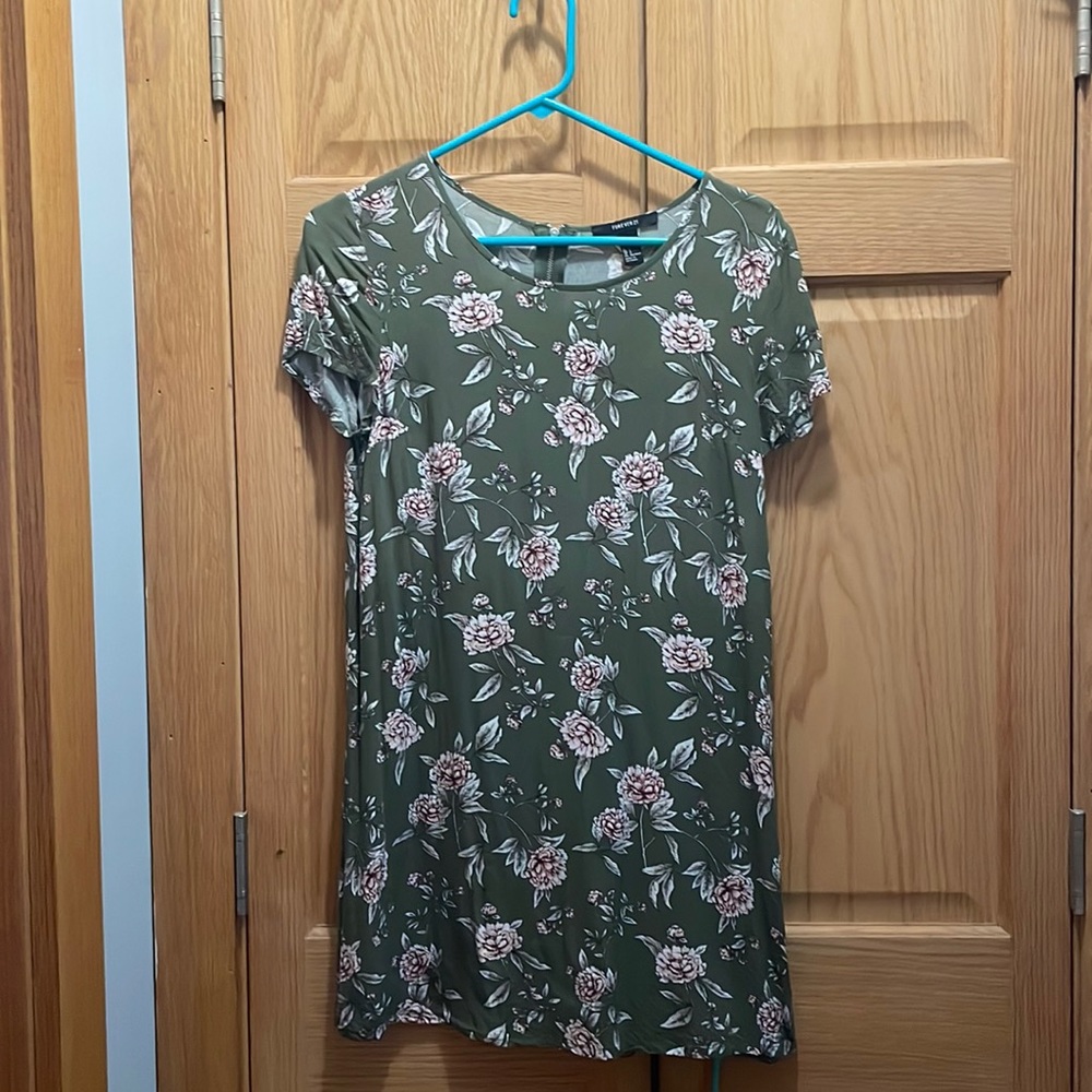 Mini floral t shirt dress